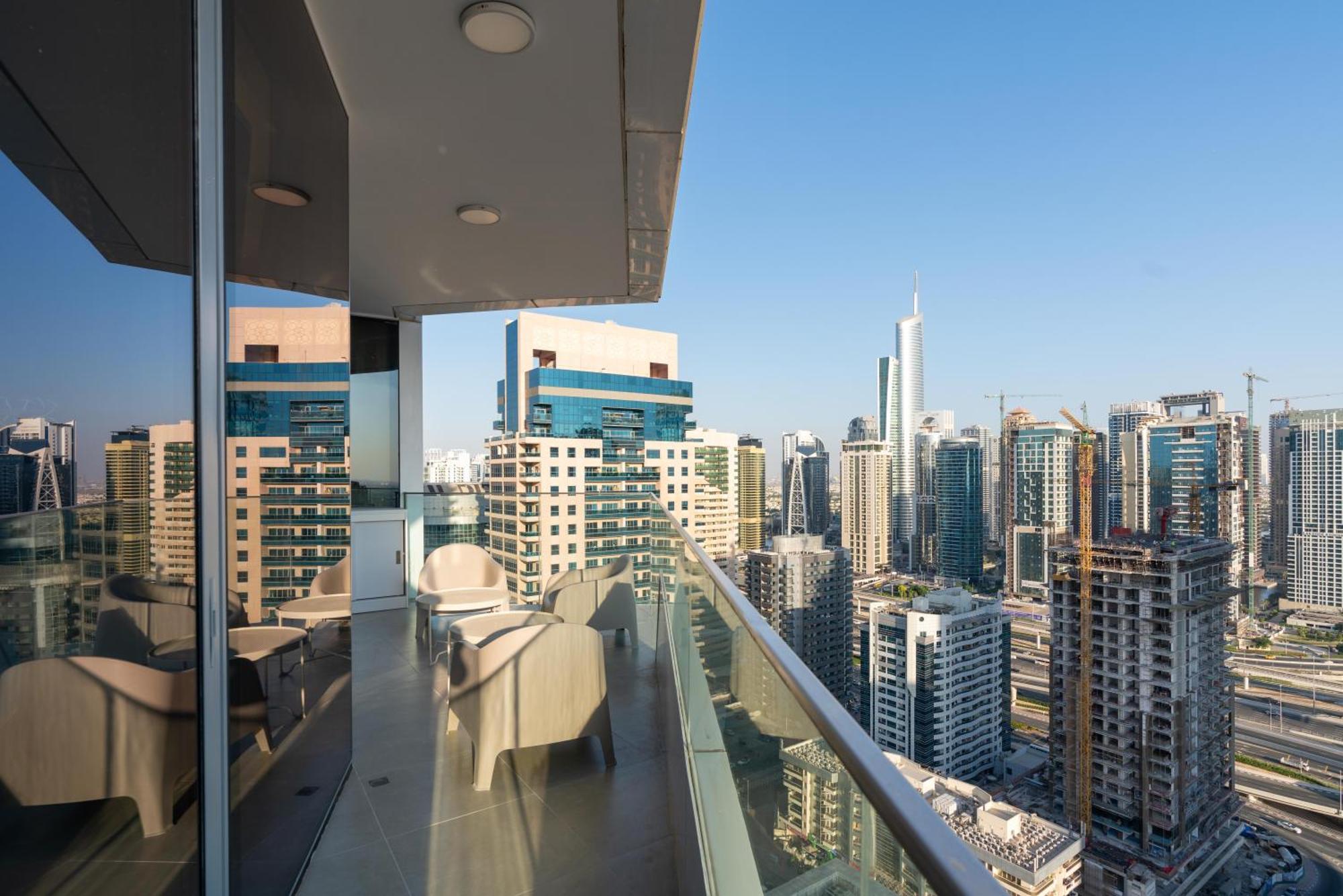 Luxury In Iconic Stella Maris Apartment Dubai
